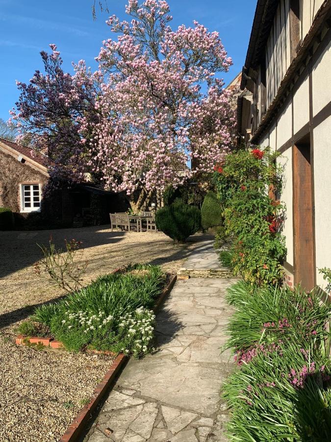 ティビビエ Le Puits D'Angle Bed & Breakfast エクステリア 写真